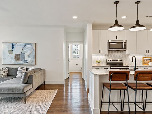 3rd image of 3517 Windhaven Pkwy #2301