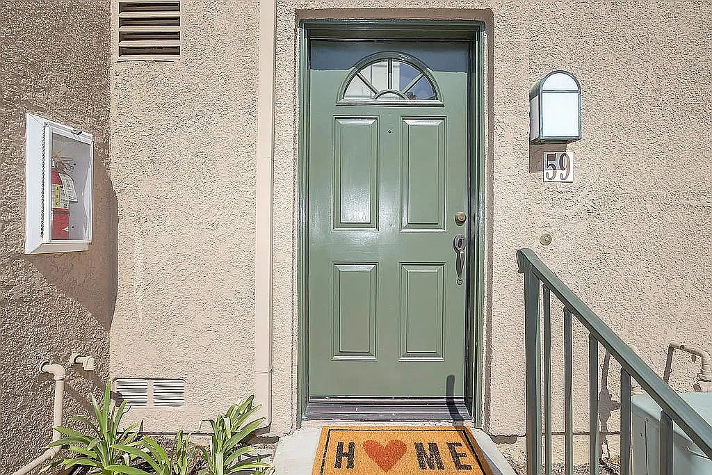 2 bed, 1127 sqft, $3,200 — Photo 3