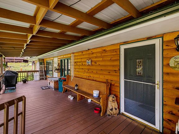 3rd image of 25138 Bear Rock Rd