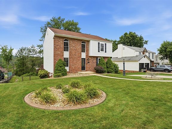 2nd image of 328 Whitney Chase Ln