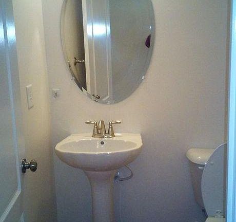 5th image of 425 Lewis Burwell Pl