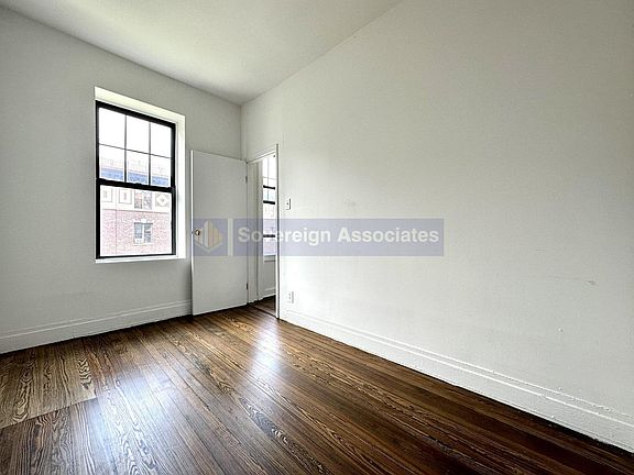 5th image of 186 Claremont Ave APT 5S
