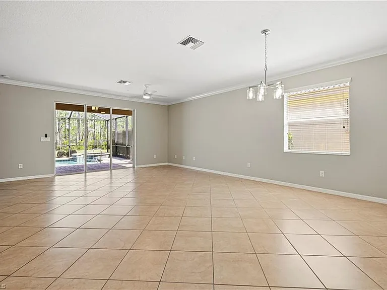 13566 Messino Ct — Photo 5