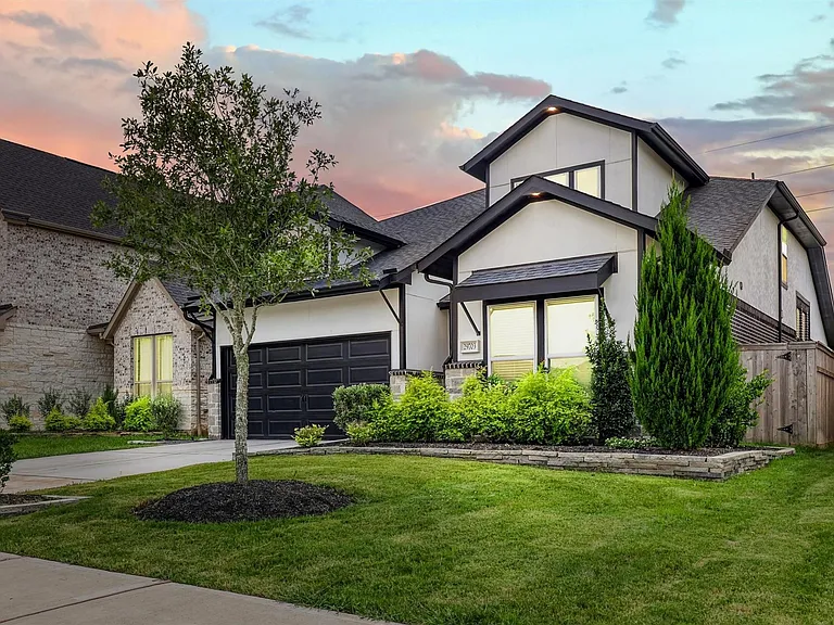 29703 Bur Creek Ln — Photo 39