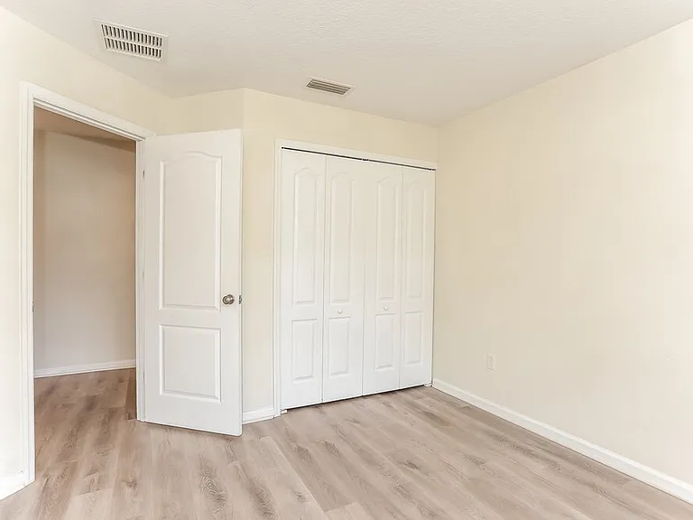 2274 Tyson Lake Dr — Photo 13