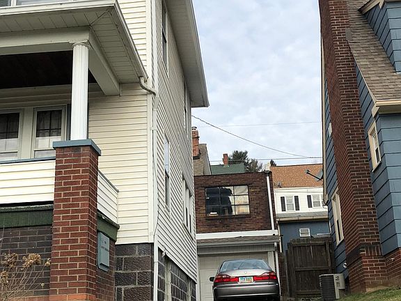 2nd image of 1213 Indiana St