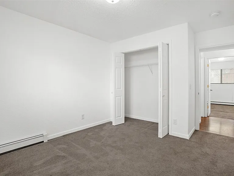 225 19th St SE — Photo 15