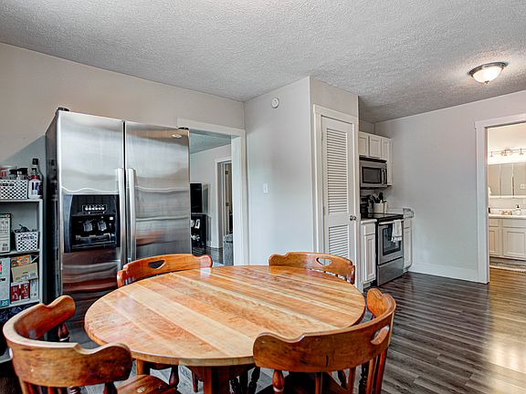5th image of 725 2nd St