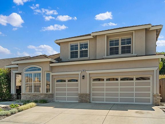 2nd image of 1656 Valley Oaks Dr