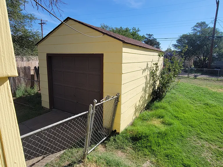 4803 Crockett St — Photo 7