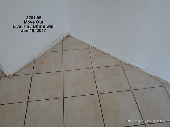 3rd image of 3201 Marine Dr #East