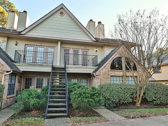 2nd image of 16800 Sugar Pine Dr APT B14