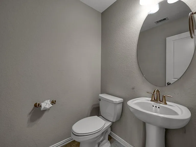 122 S Bearkat Ct — Photo 32