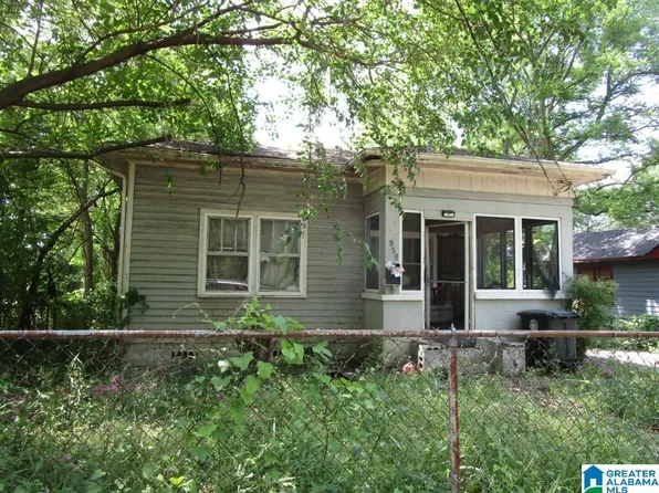958 47th Pl N, Birmingham, AL 35212