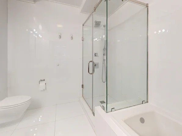 237 East 34th Street image 23 of 40