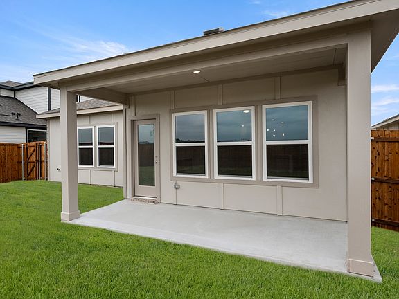 5th image of 308 Sequoia Ln