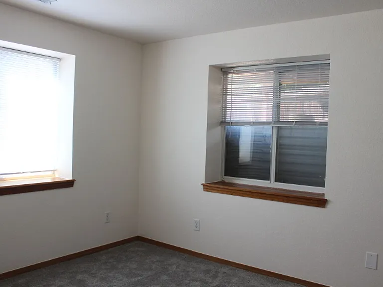 10432 W 82nd Ave — Photo 18