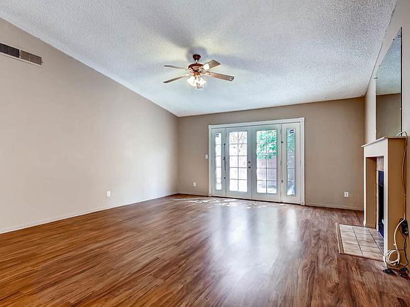 5th image of 2736 Little Aston Cir