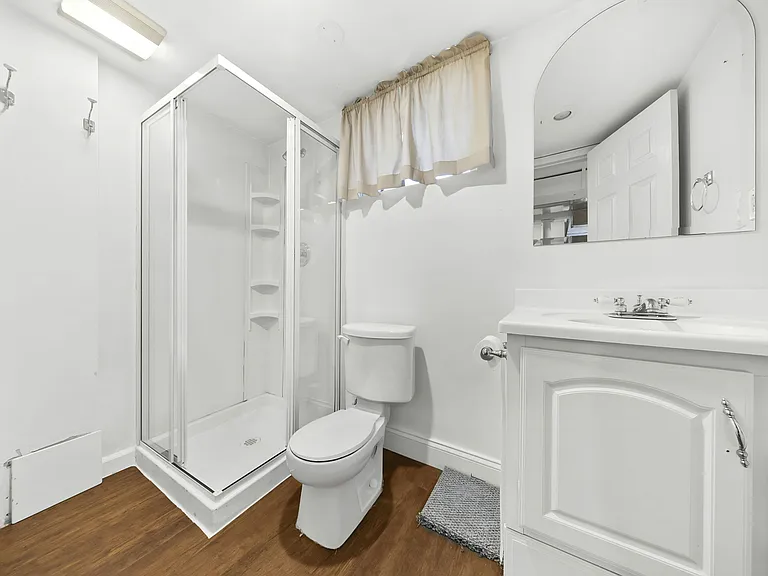 62 Sycamore Rd — Photo 31