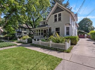 117 N 5th St, Geneva, IL 60134