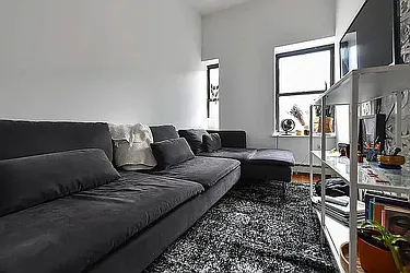 150 Orchard Street, #3