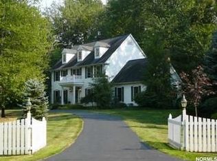 7825 Chagrin Rd, Chagrin Falls, OH 44023