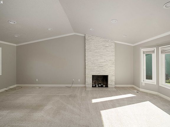 5th image of 7353 SE Hacienda Ct