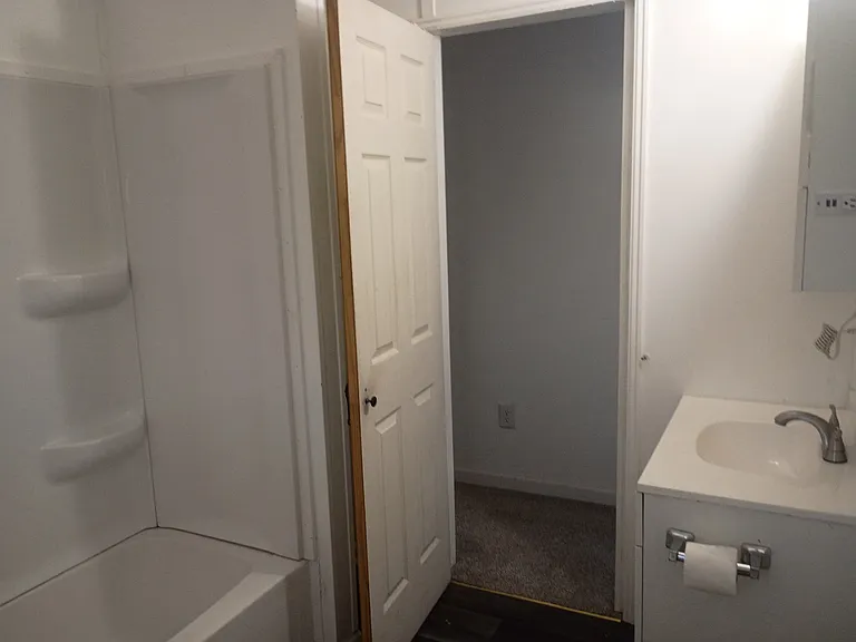 5480 Bluff Rd #10 — Photo 10