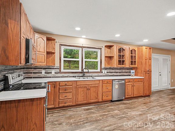5th image of 3361 47th Avenue Pl NE