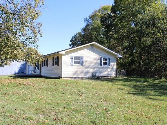 5th image of 152 Lincoln Dr