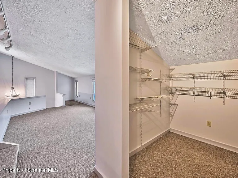 1409 Penn Ave #3 — Photo 42