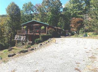 483 Morton Gap Rd, Lake Toxaway, NC 28747