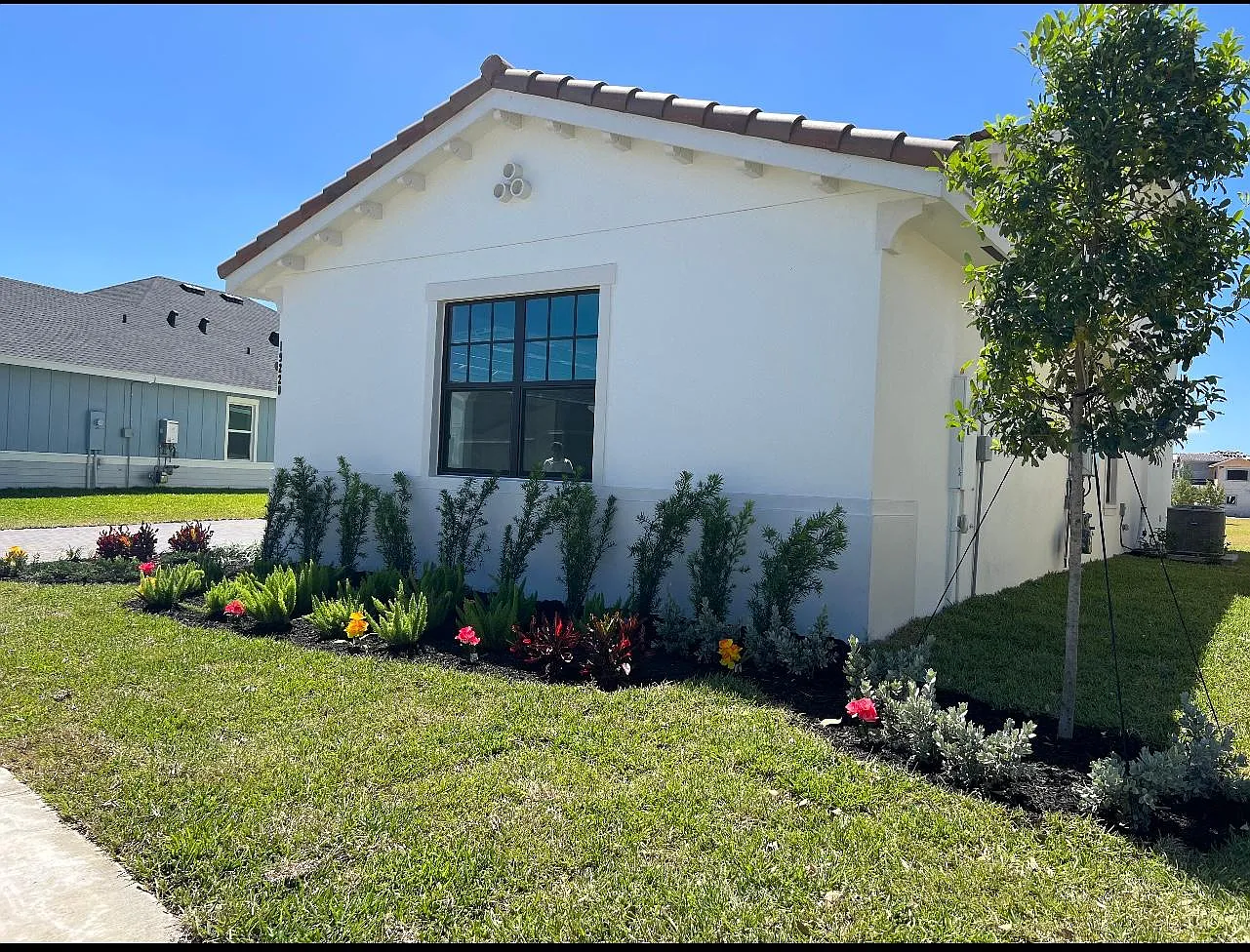 4 bed, 2663 sqft, $4,500 — Photo 3
