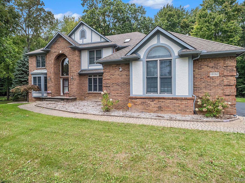 1st image of 10162 Creekwood Trl