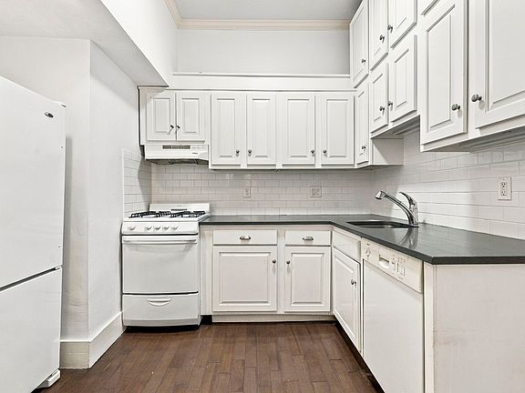 5th image of 295 Commonwealth Ave APT 1B