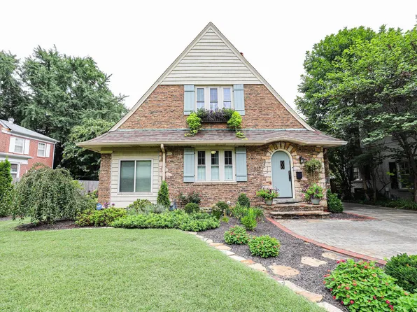 242 W Jefferson St, Paducah, KY 42001