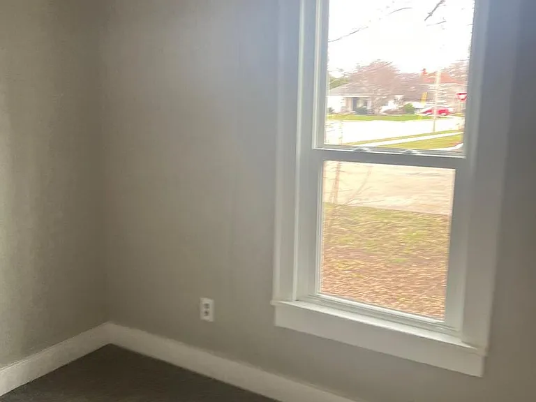 413 Green St — Photo 12