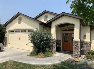 9714 W Wildbranch Dr, Star, ID 83669