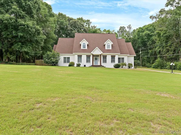 92 Laurel Breeze Dr, Enterprise, AL 36330