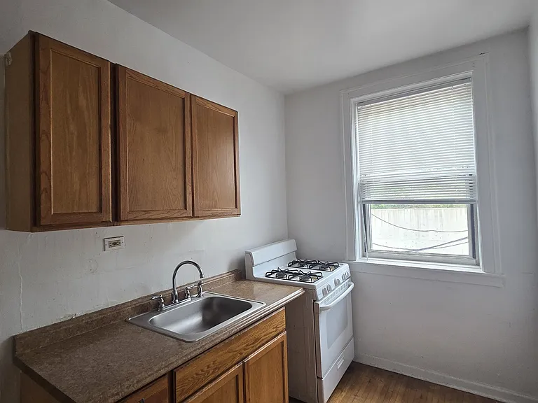 1372 W Estes Ave #1N — Photo 6