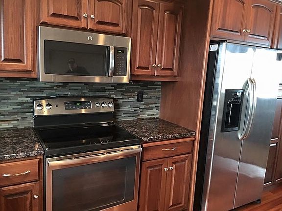Stainless appliances