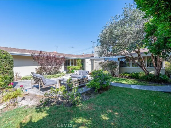 3341 Rossmoor Way, Los Alamitos, CA 90720