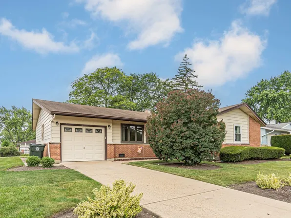 770 Crest Ave, Elk Grove Village, IL 60007