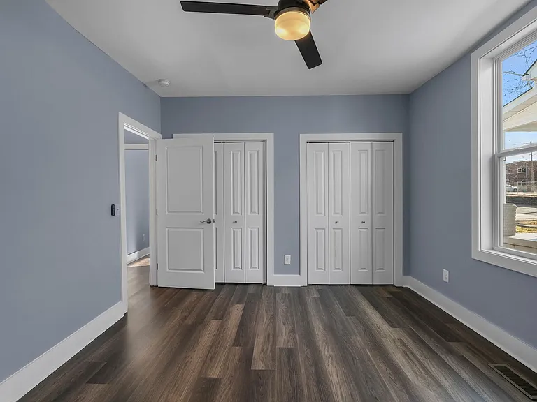 1612 Knowles St — Photo 17