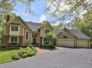 25 Cabernet Cir, Fairport, NY 14450