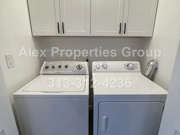 31045 Sheridan Dr — Photo 18