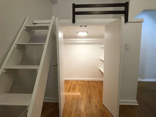 Rented by Compass | media 4