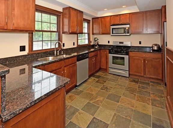 2nd image of 17710 Van Aken Blvd