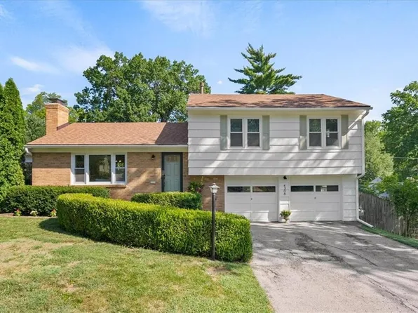 4308 W 54th Ter, Roeland Park, KS 66205