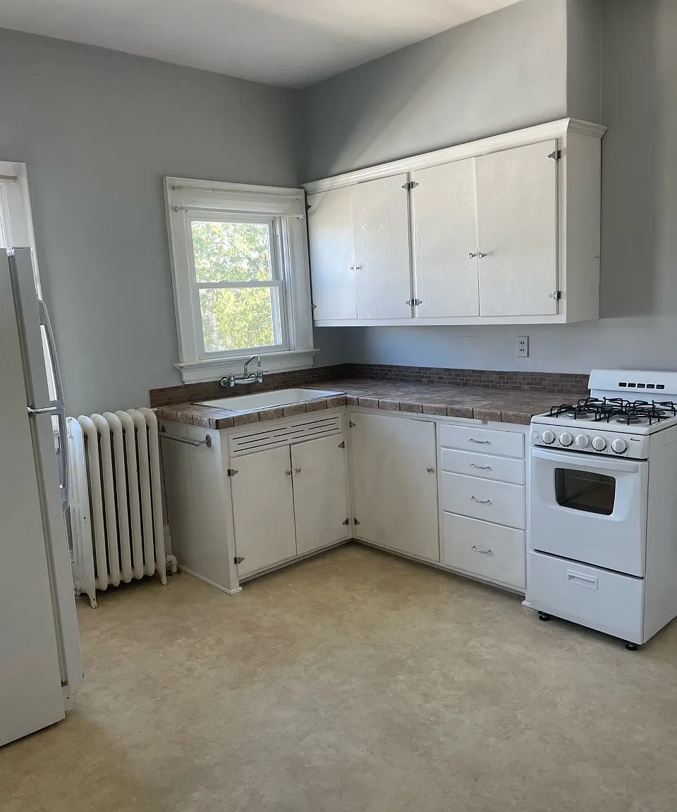 1015 Madison Street - Upper A — Photo 2